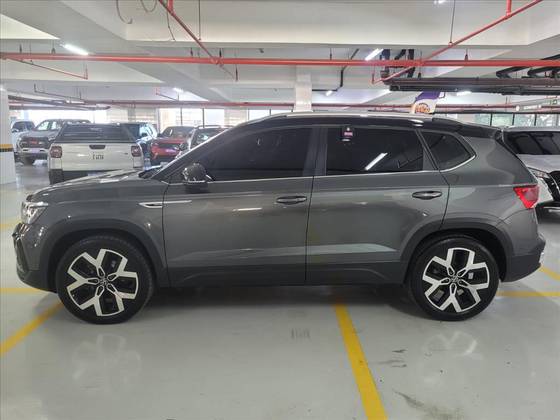 VOLKSWAGEN TAOS 1.4 250 TSI TOTAL FLEX HIGHLINE AUTOMÁTICO VOLKSWAGEN TAOS 1.4 250 TSI TOTAL FLEX HIGHLINE AUTOMÁTICO